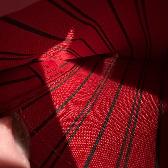 Authentic LV pouch - Picture 6 of 8